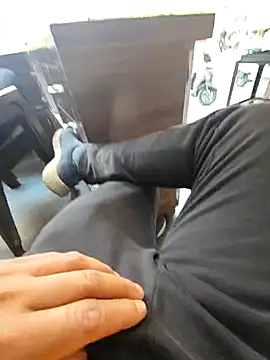 Snapshot of pyasevickybabu563 chatting on January 27, 2025, 6:09 am pyasevickybabu563 online show from January 27, 2025, 6:09 am