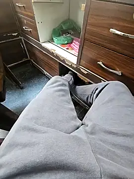 Snapshot of pyasevickybabu563 chatting on March 5, 2025, 4:45 am pyasevickybabu563 online show from March 5, 2025, 4:45 am