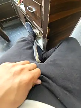 Snapshot of pyasevickybabu563 chatting on March 6, 2025, 4:41 am pyasevickybabu563 online show from March 6, 2025, 4:41 am