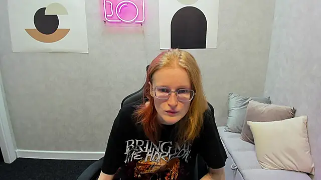 ElizabethHarpper online show from January 8, 2025, 1:32 am