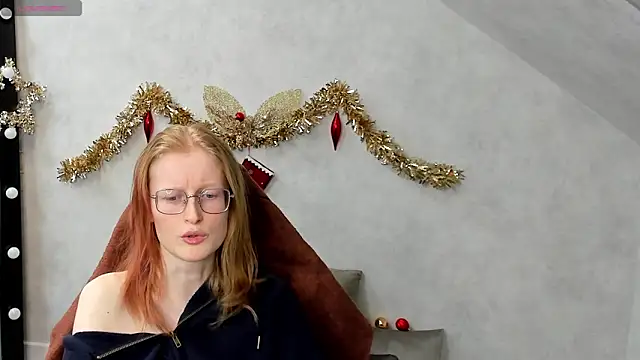 ElizabethHarpper online show from January 16, 2025, 11:26 am