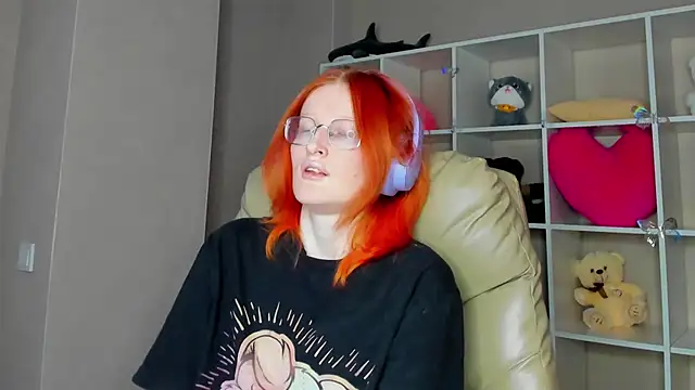 ElizabethHarpper online show from February 9, 2026, 9:24 am