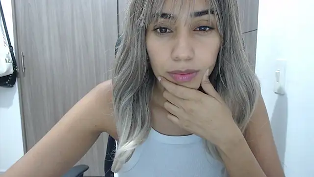 isabela oh online show from March 15, 2025, 10:11 pm
