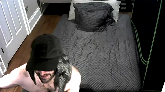 Faded-Solo online show from February 22, 2025, 10:52 pm