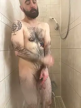 Faded-Solo online show from October 26, 2025, 5:52 pm