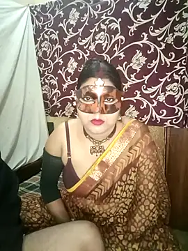 Hot muskaan online show from January 7, 2025, 7:06 pm