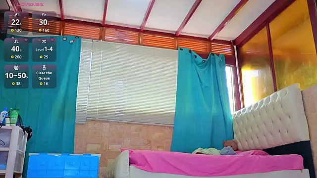 Rocket1978 online show from April 8, 2026, 1:44 pm