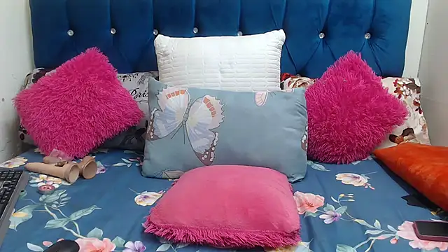 SexyLadyBoosxx online show from February 23, 2026, 1:30 pm