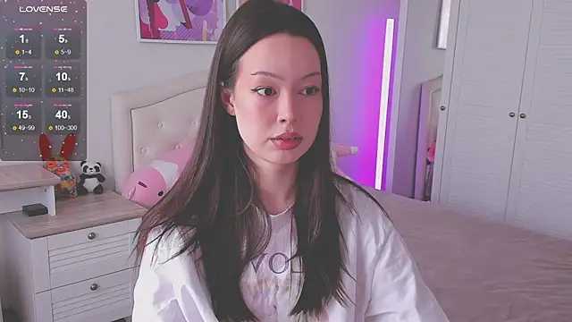 kittenrisha online show from March 28, 2026, 4:34 am