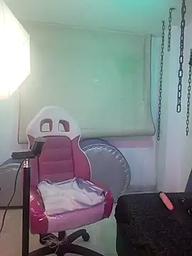 Sara Davina online show from February 5, 2025, 3:34 am