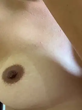 millenamoreninha online show from April 2, 2026, 12:36 pm