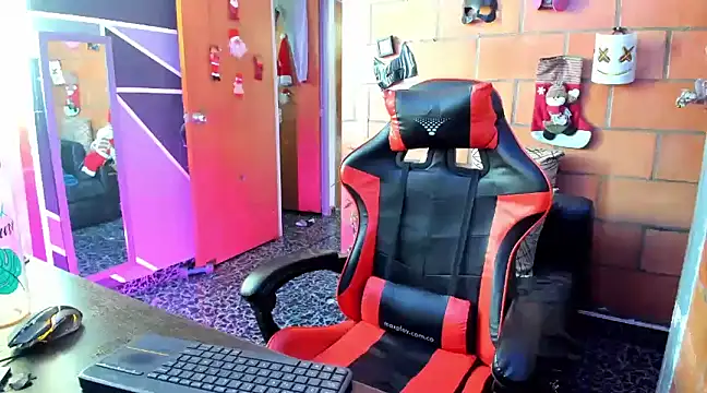 Adam Valenciia online show from December 31, 2024, 2:14 pm