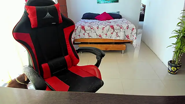 Adam Valenciia online show from October 24, 2025, 3:41 pm