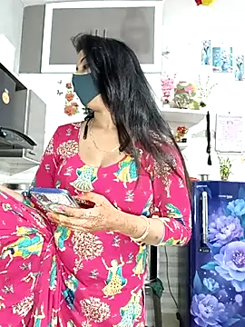 Snapshot of Best-Couple chatting on October 1, 2025, 4:51 am Best-Couple online show from October 1, 2025, 4:51 am