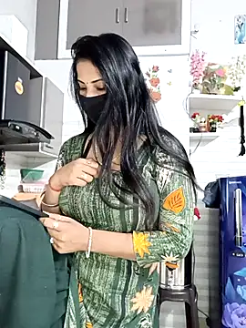 Best-Couple online show from March 2, 2026, 3:41 am