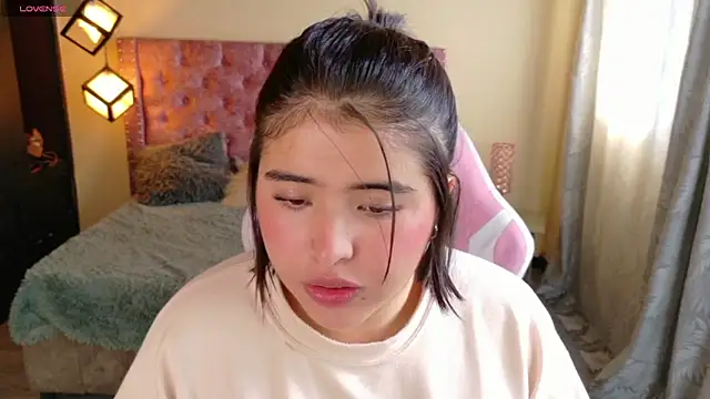 michell petty01 online show from October 22, 2025, 1:33 pm