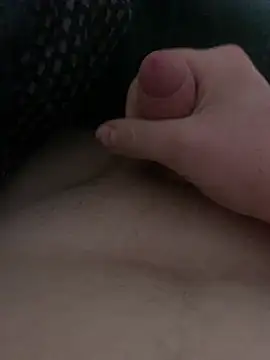 Finni04055 online show from December 29, 2024, 1:38 pm