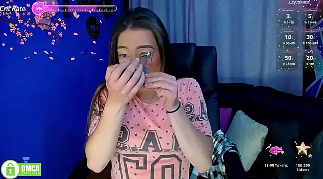 Qadesh Boix online show from February 15, 2025, 7:06 pm