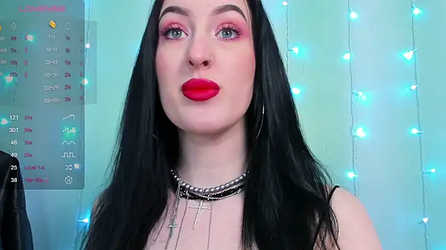 Snapshot of Miss_Alice__ chatting on January 6, 2025, 6:31 pm Miss Alice online show from January 6, 2025, 6:31 pm