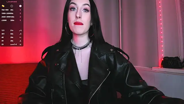 Snapshot of Miss_Alice__ chatting on January 20, 2025, 11:43 pm Miss Alice online show from January 20, 2025, 11:43 pm