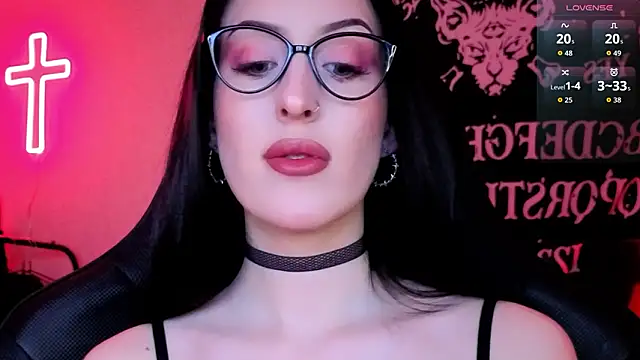 Miss Alice   online show from March 29, 2026, 11:05 pm