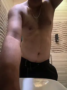 skyisthelimit12 online show from November 1, 2025, 5:20 am