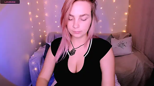 marybells  online show from September 22, 2025, 2:13 am