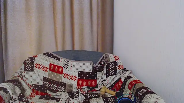 blaire  18 online show from January 3, 2025, 12:41 pm