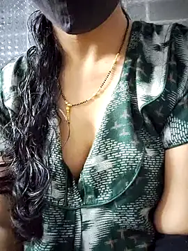 lovelygirl4567 online show from January 14, 2025, 2:32 pm
