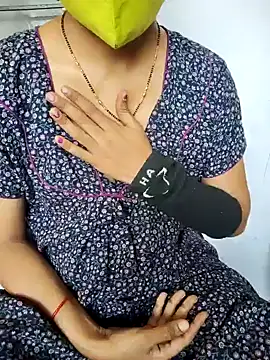 lovelygirl4567 online show from February 5, 2025, 9:36 am
