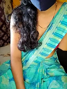 lovelygirl4567 online show from February 10, 2025, 4:08 am