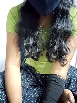 lovelygirl4567 online show from February 10, 2025, 4:14 pm