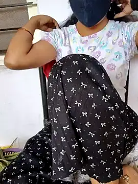 lovelygirl4567 online show from February 15, 2025, 5:19 am