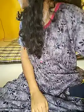 lovelygirl4567 online show from March 5, 2025, 10:11 am