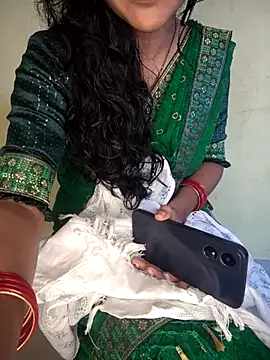 lovelygirl4567 online show from September 24, 2025, 7:01 am