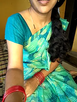 lovelygirl4567 online show from September 29, 2025, 7:02 am