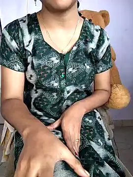 lovelygirl4567 online show from November 24, 2025, 7:30 am