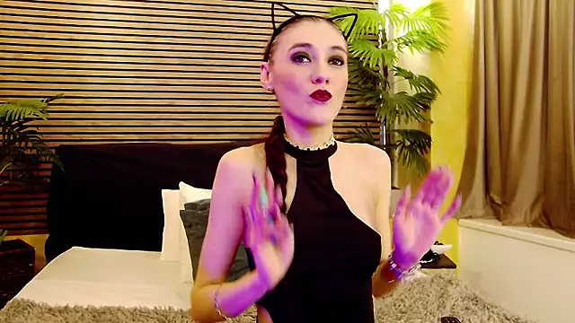 SamaraSinn online show from January 29, 2025, 8:40 am