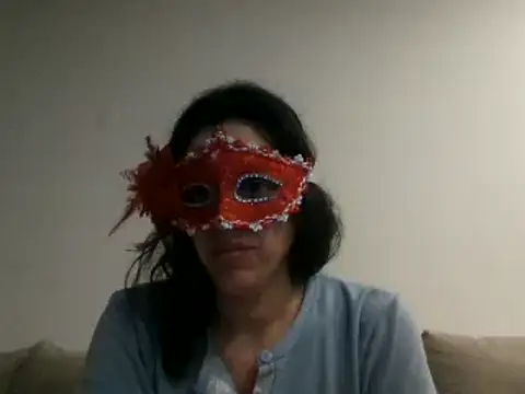 couple-tuga online show from February 10, 2025, 9:58 pm