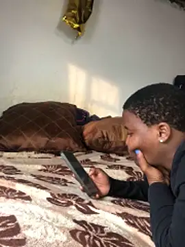 Snapshot of MKbesxxx chatting on December 18, 2025, 4:02 pm MKbesxxx online show from December 18, 2025, 4:02 pm