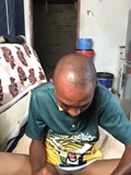 Snapshot of MKbesxxx chatting on February 2, 2026, 2:27 pm MKbesxxx online show from February 2, 2026, 2:27 pm