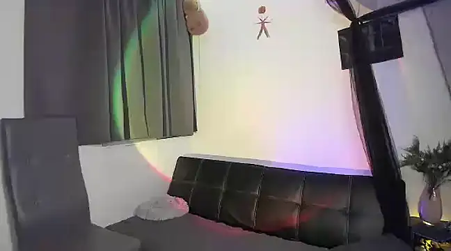 Snapshot of bronwgirl69 chatting on March 6, 2025, 6:19 am bronwgirl69 online show from March 6, 2025, 6:19 am