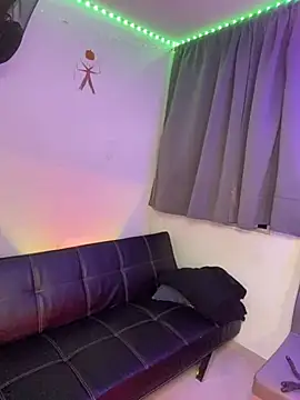 Snapshot of bronwgirl69 chatting on March 23, 2025, 1:20 am bronwgirl69 online show from March 23, 2025, 1:20 am