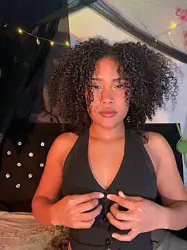 Snapshot of bronwgirl69 chatting on October 1, 2025, 12:27 am bronwgirl69 online show from October 1, 2025, 12:27 am