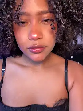 Snapshot of bronwgirl69 chatting on October 1, 2025, 7:53 pm bronwgirl69 online show from October 1, 2025, 7:53 pm