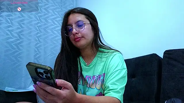 Gretta Hot online show from February 18, 2025, 12:04 am