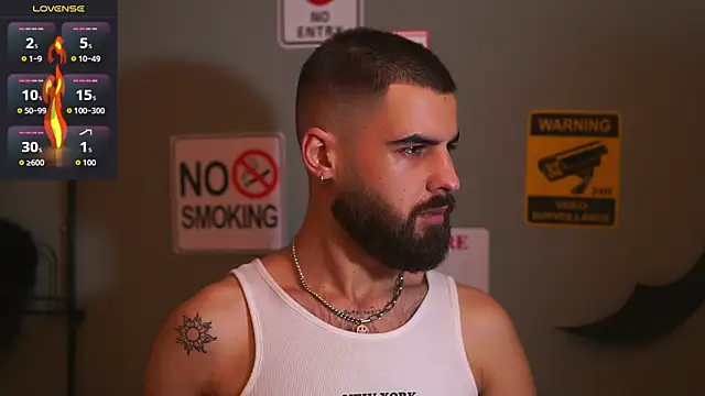 HairyRobxxx online show from December 4, 2025, 4:27 pm