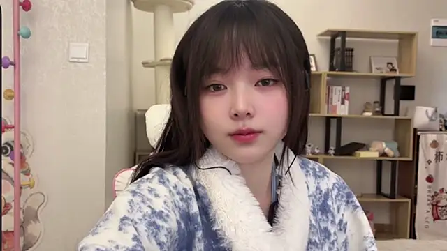 Chenjing0 online show from November 27, 2025, 4:36 am