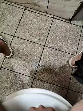 Snapshot of dreamers_dick chatting on January 16, 2025, 2:19 am dreamers dick online show from January 16, 2025, 2:19 am