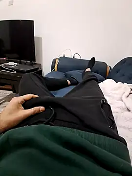 Snapshot of merty2233 chatting on January 5, 2025, 2:41 pm merty2233 online show from January 5, 2025, 2:41 pm